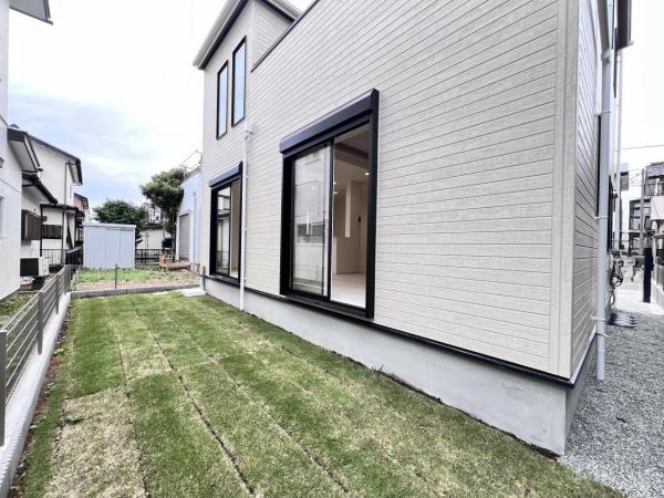 平塚市寺田縄 庭