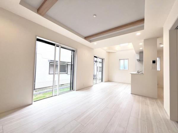 平塚市寺田縄 リビング