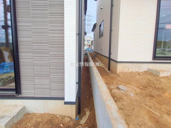 横浜市青葉区荏田西3丁目15番 