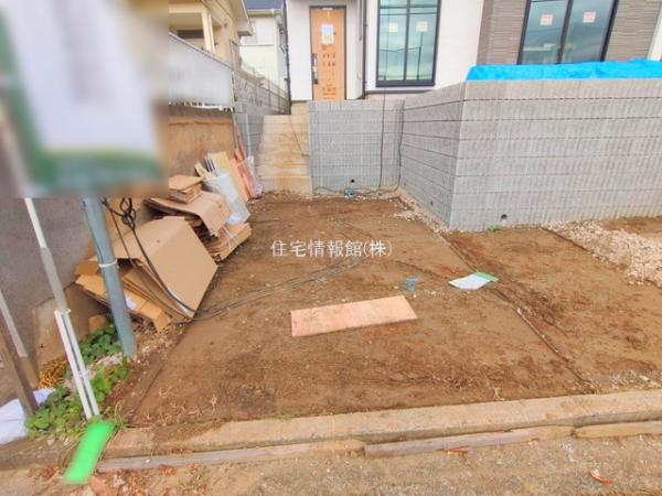 横浜市青葉区荏田西3丁目15番 