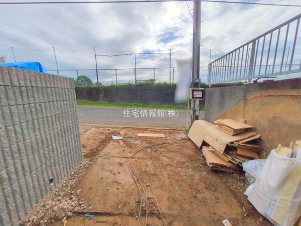 横浜市青葉区荏田西3丁目15番 