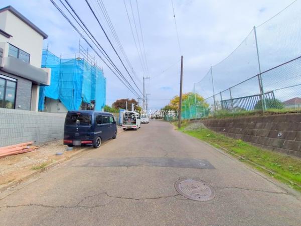 横浜市青葉区荏田西3丁目15番 