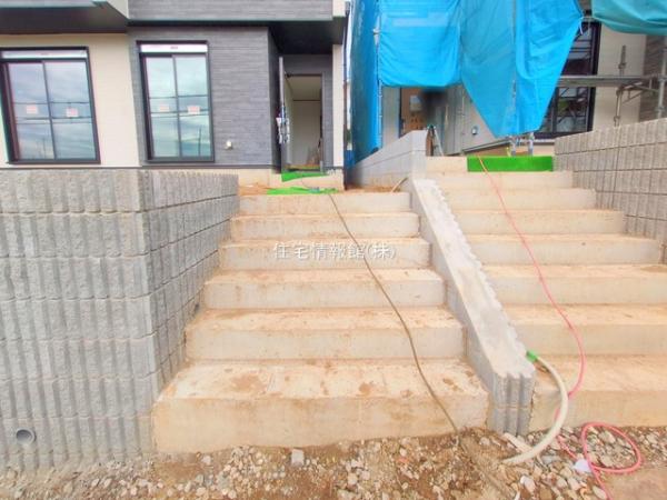 横浜市青葉区荏田西3丁目15番 