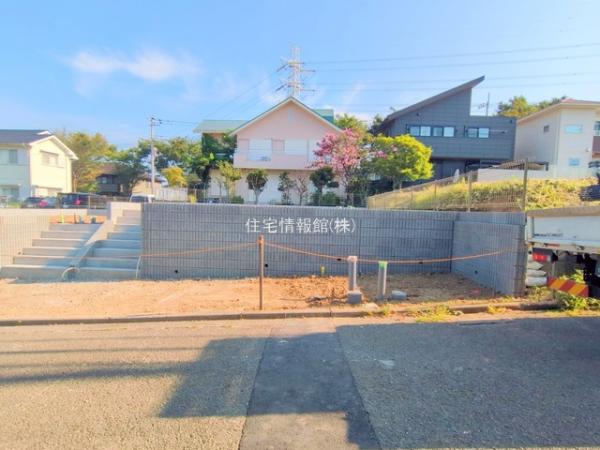 横浜市青葉区荏田西3丁目15番 