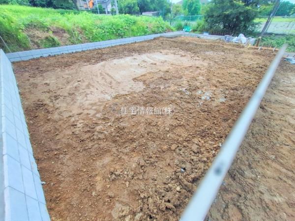 横浜市青葉区荏田西3丁目15番 