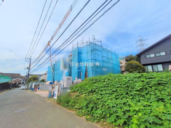 横浜市青葉区荏田西3丁目15番 