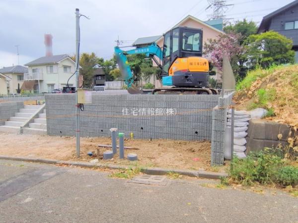 横浜市青葉区荏田西3丁目15番 