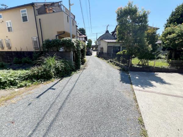 小田原市南町３丁目 中古戸建 前面道路含む現地写真