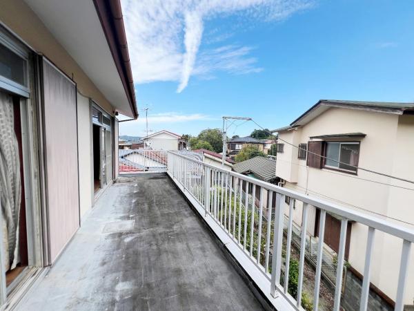 小田原市穴部 中古戸建 バルコニー