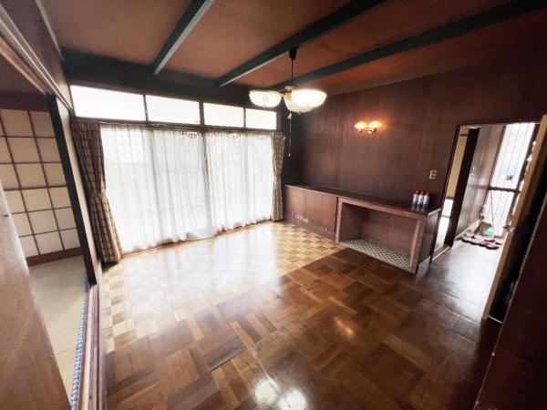 小田原市穴部 中古戸建 リビング