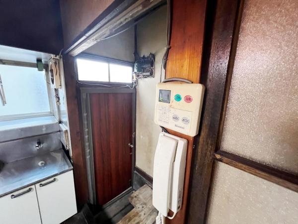 小田原市穴部 中古戸建 発電・温水設備(専用部)