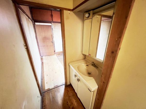 小田原市穴部 中古戸建 洗面化粧台