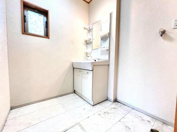 伊勢原市上粕屋 中古戸建 脱衣所