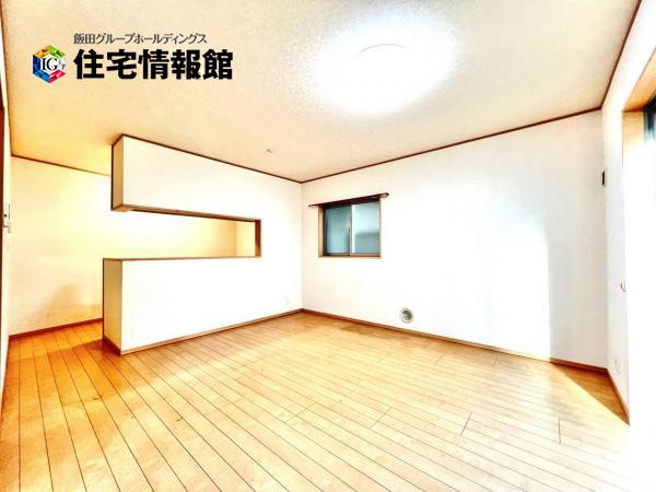 伊勢原市上粕屋 中古戸建 ダイニングキッチン