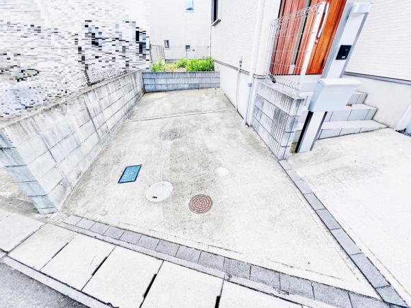 千葉市中央区大森町 中古戸建 駐車場