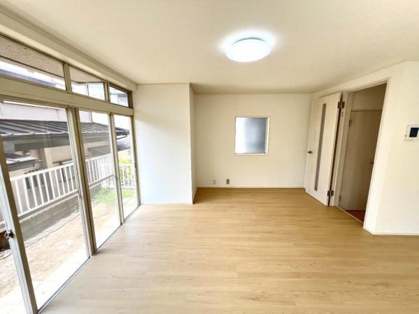 中古戸建 横浜市金沢区高舟台２丁目 京急逗子線六浦駅 2,199万円