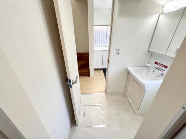 横浜市金沢区高舟台２丁目 中古戸建 脱衣所