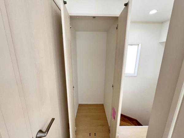 横浜市金沢区高舟台２丁目 中古戸建 収納