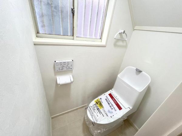 横浜市金沢区高舟台２丁目 中古戸建 トイレ