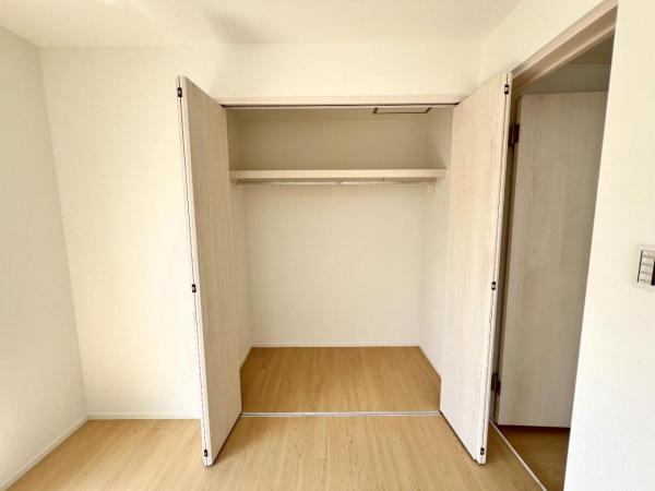 横浜市金沢区高舟台２丁目 中古戸建 収納