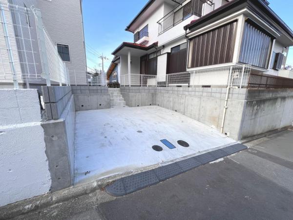 町田市真光寺３丁目 中古戸建 駐車場