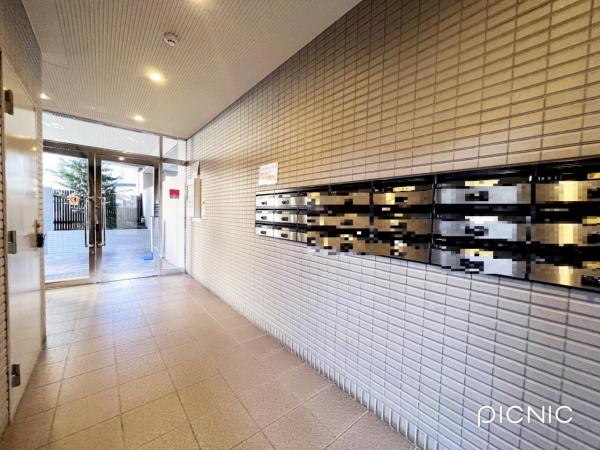 フォレスト国立 エントランス（外）