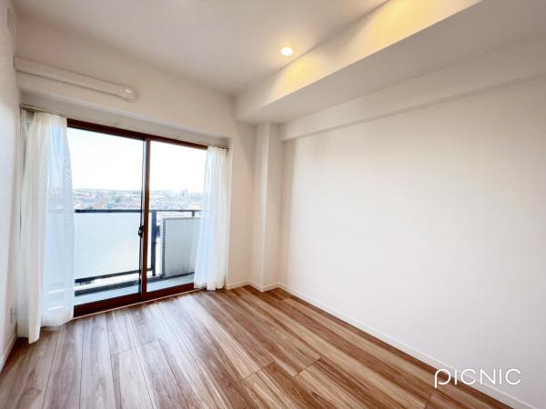 フォレスト国立 洋室