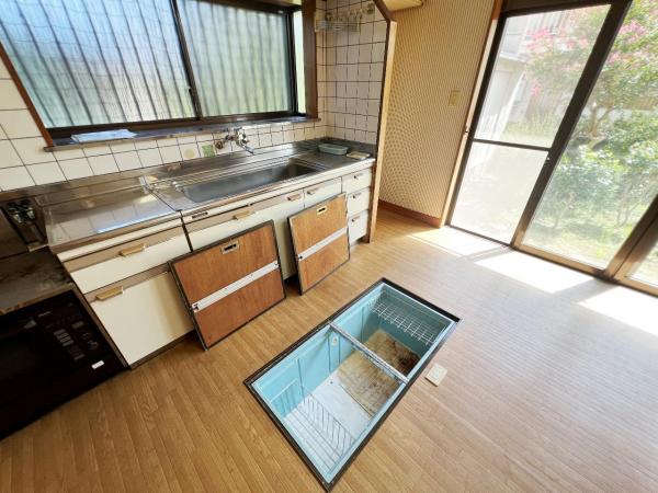 小田原市小八幡４丁目 中古戸建 収納