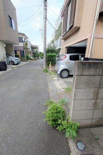 川崎市高津区上作延５丁目 中古戸建 前面道路含む現地写真