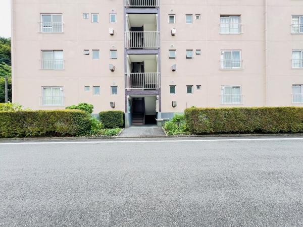 鵜野森団地 エントランス（外）