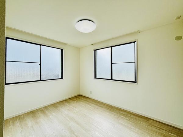 横浜市磯子区杉田２丁目 中古戸建 洋室