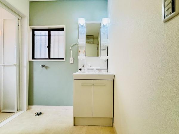 横浜市磯子区杉田２丁目 中古戸建 洗面化粧台