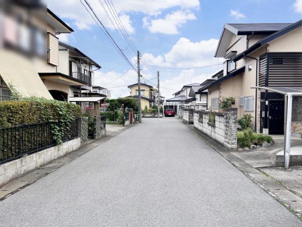宇都宮市西川田東町 中古戸建 前面道路含む現地写真