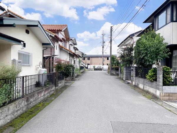 宇都宮市西川田東町 中古戸建 前面道路含む現地写真