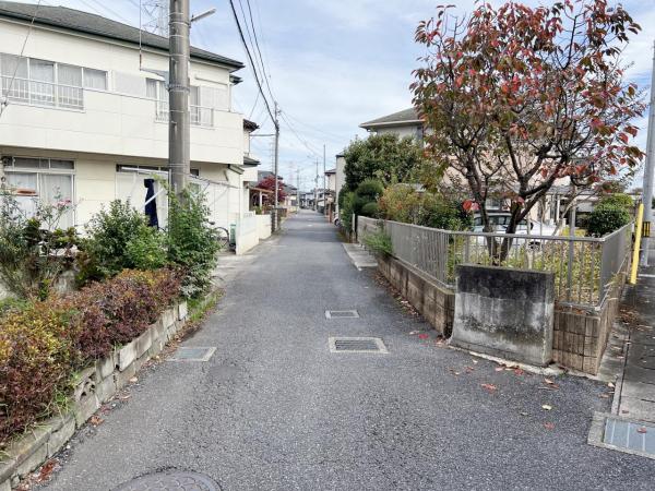 宇都宮市御幸本町 中古戸建 前面道路含む現地写真