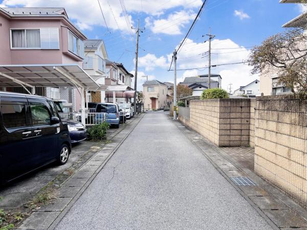 宇都宮市御幸本町 中古戸建 前面道路含む現地写真