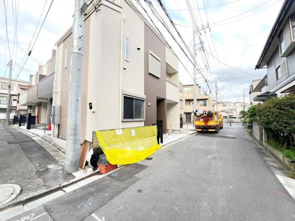 小田6丁目 前面道路含む現地写真