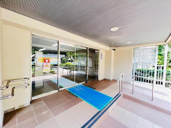 ライフプラザ相模原 エントランス（外）