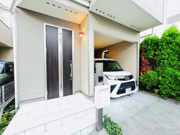 相模原市中央区小山１丁目 中古戸建 玄関