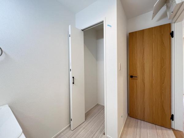 横須賀市長坂３丁目 戸建 ランドリースペース