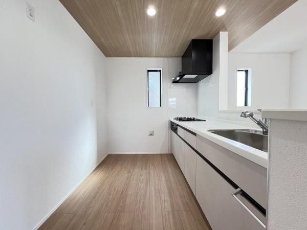 横須賀市長坂３丁目 戸建 キッチン