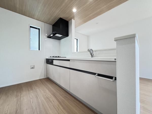 横須賀市長坂３丁目 戸建 キッチン