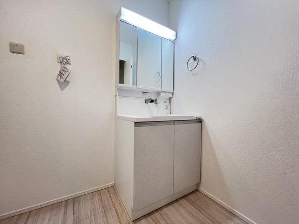 横須賀市長坂３丁目 戸建 洗面化粧台