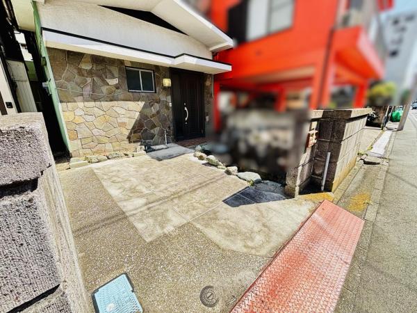 横須賀市安浦町３丁目 中古戸建 駐車場