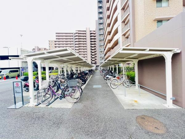 ガーデンブリーズ光の街 駐輪場