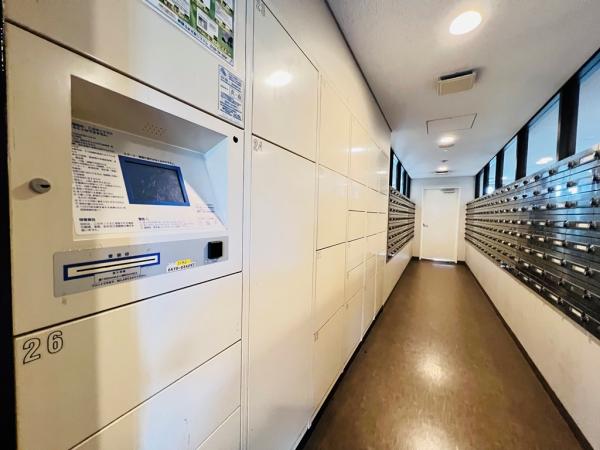 ガーデンブリーズ光の街 宅配ボックス