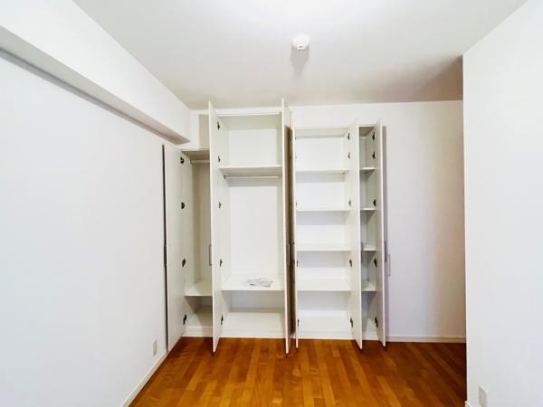 ガーデンブリーズ光の街 収納