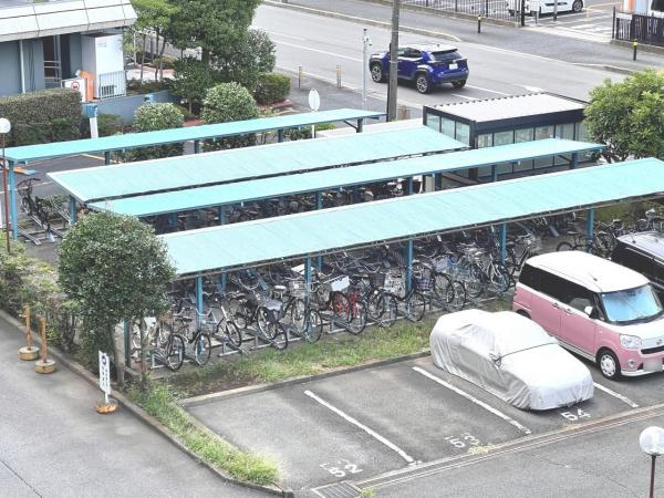 平塚スカイハイツ 駐輪場