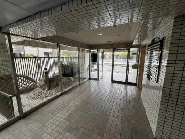 東建ニューハイツ戸塚 エントランスホール