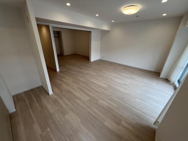 東建ニューハイツ戸塚 リビングダイニング